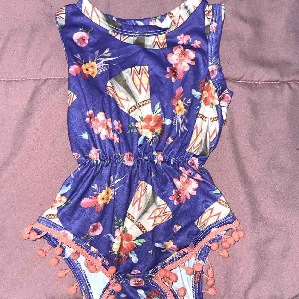 Boutique 0-3 romper